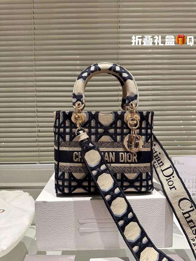 Dior Handbags Top-handle with detachable shoulder straps product detail image 9