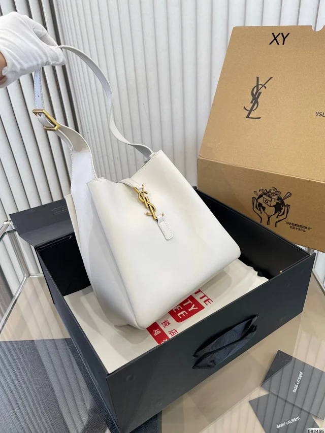 Saint Laurent Handbags Quilted top-handle handbag with chain strap product detail image 11