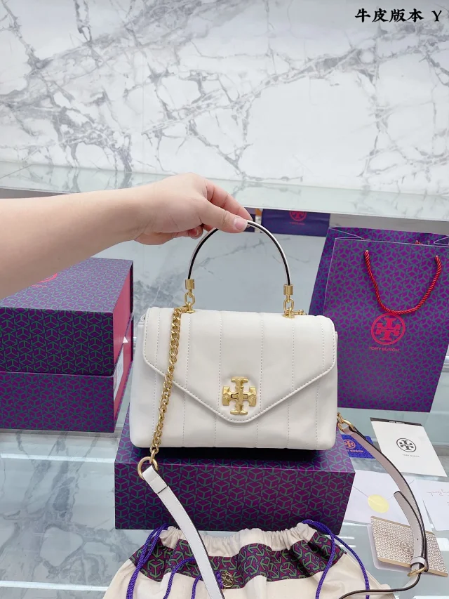Tory Burch Crossbody Bags Logo with Chain Detail product detail image 11