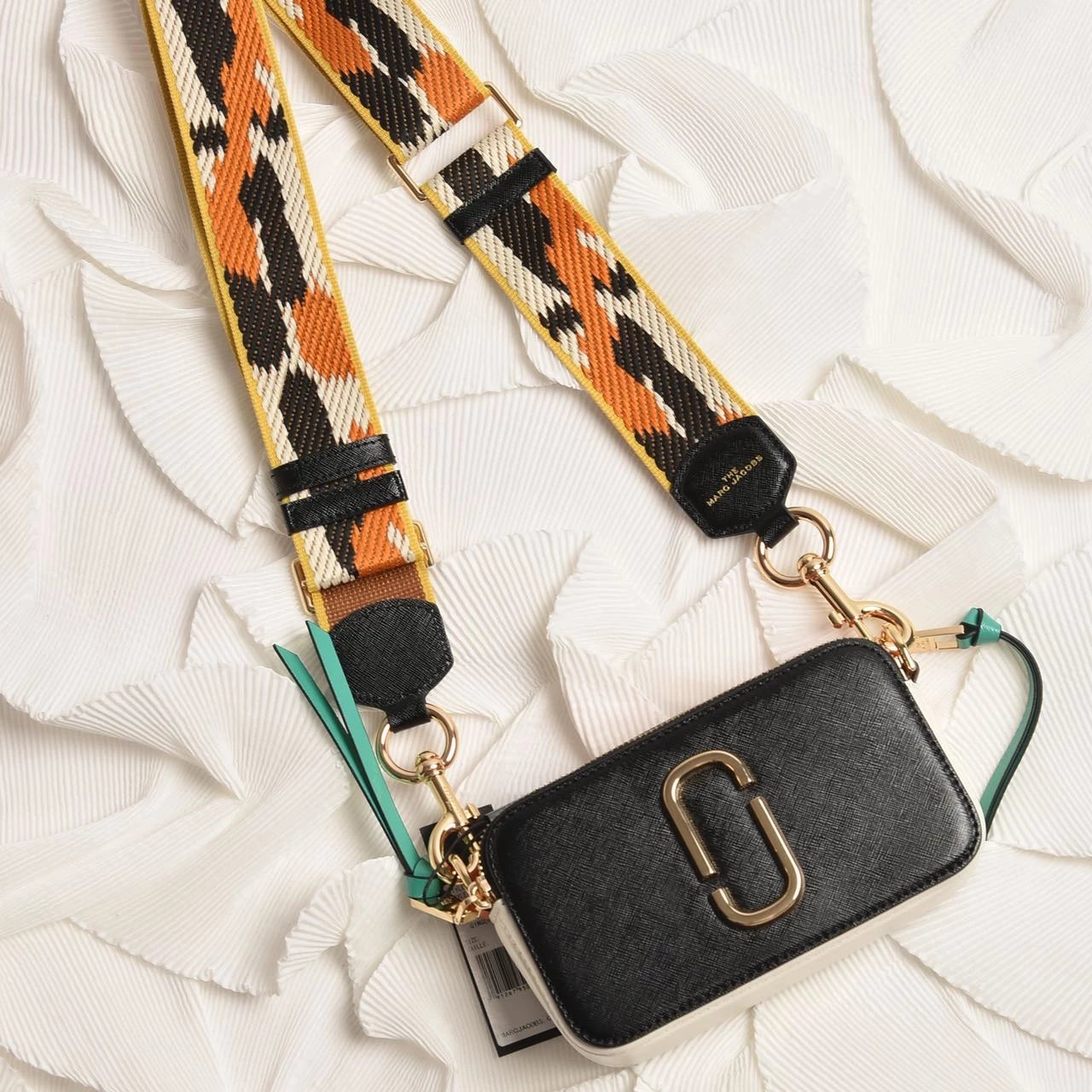 Design Marc Jacobs Snapshot Small Camera Bag Ivory with Geometric Strap Crossbody Bag Crossbody Bags - 14