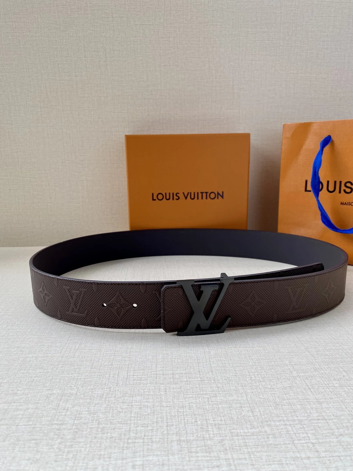 Louis Vuitton Reversible Monogram Canvas Belt with LV Twist Buckle Black / Beige Leather Belt - 5