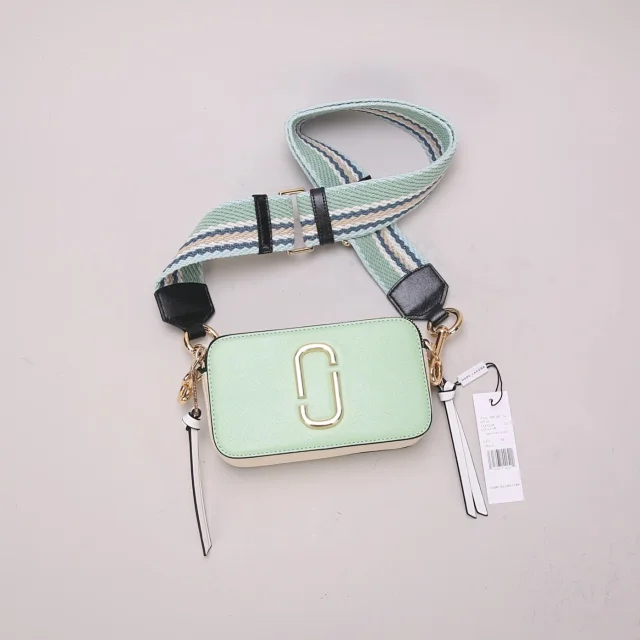 Marc Jacobs Crossbody Bags Snapshot logo-plaque bag with adjustable web strap product detail image 2