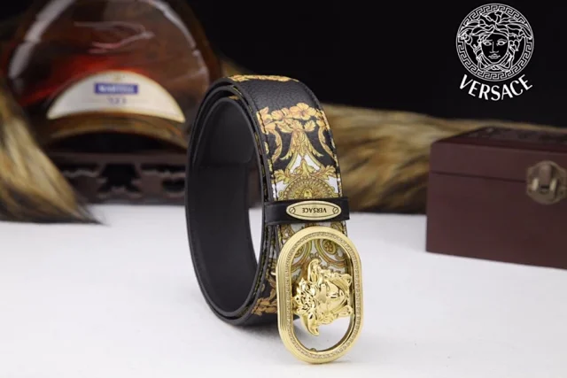 Versace Belts Medusa buckle leather belt product detail image 3