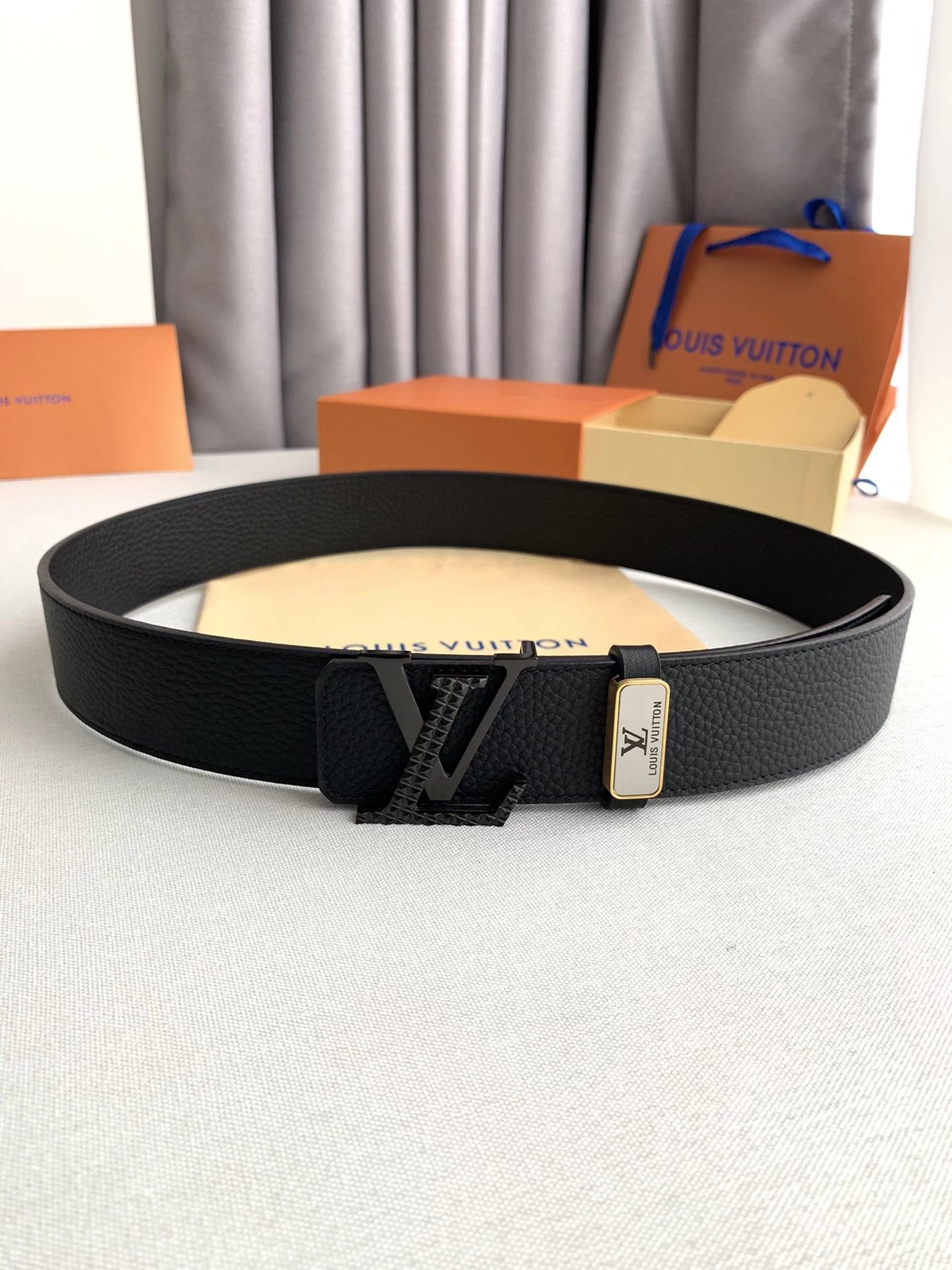 Louis Vuitton Reversible Monogram Canvas Belt with LV Twist Buckle Black / Beige Leather Belt - 8
