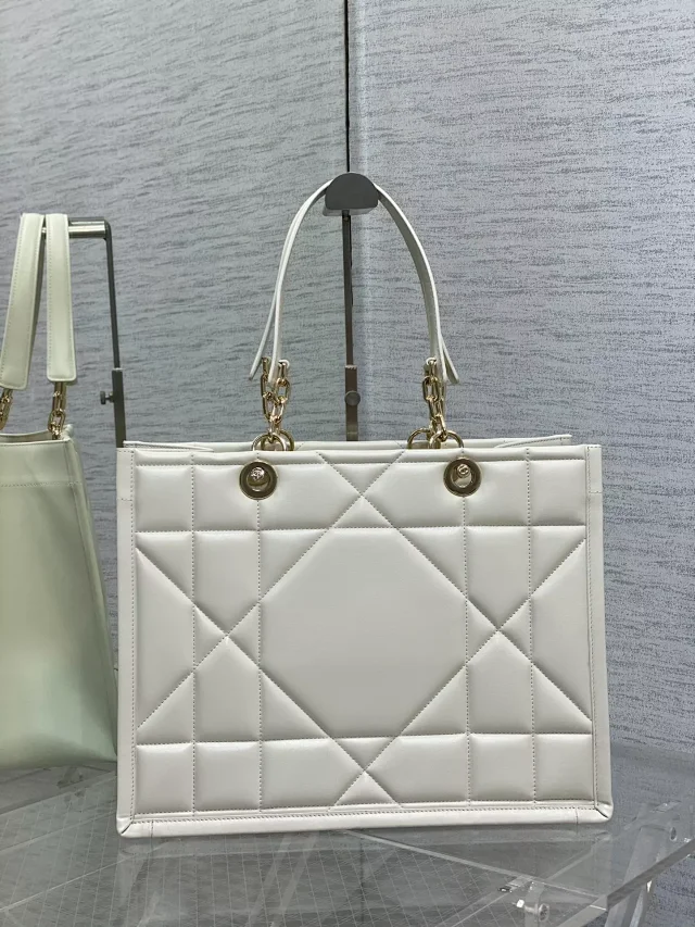 Dior Handbags Embroidered Logo Tote Handbag product detail image 11