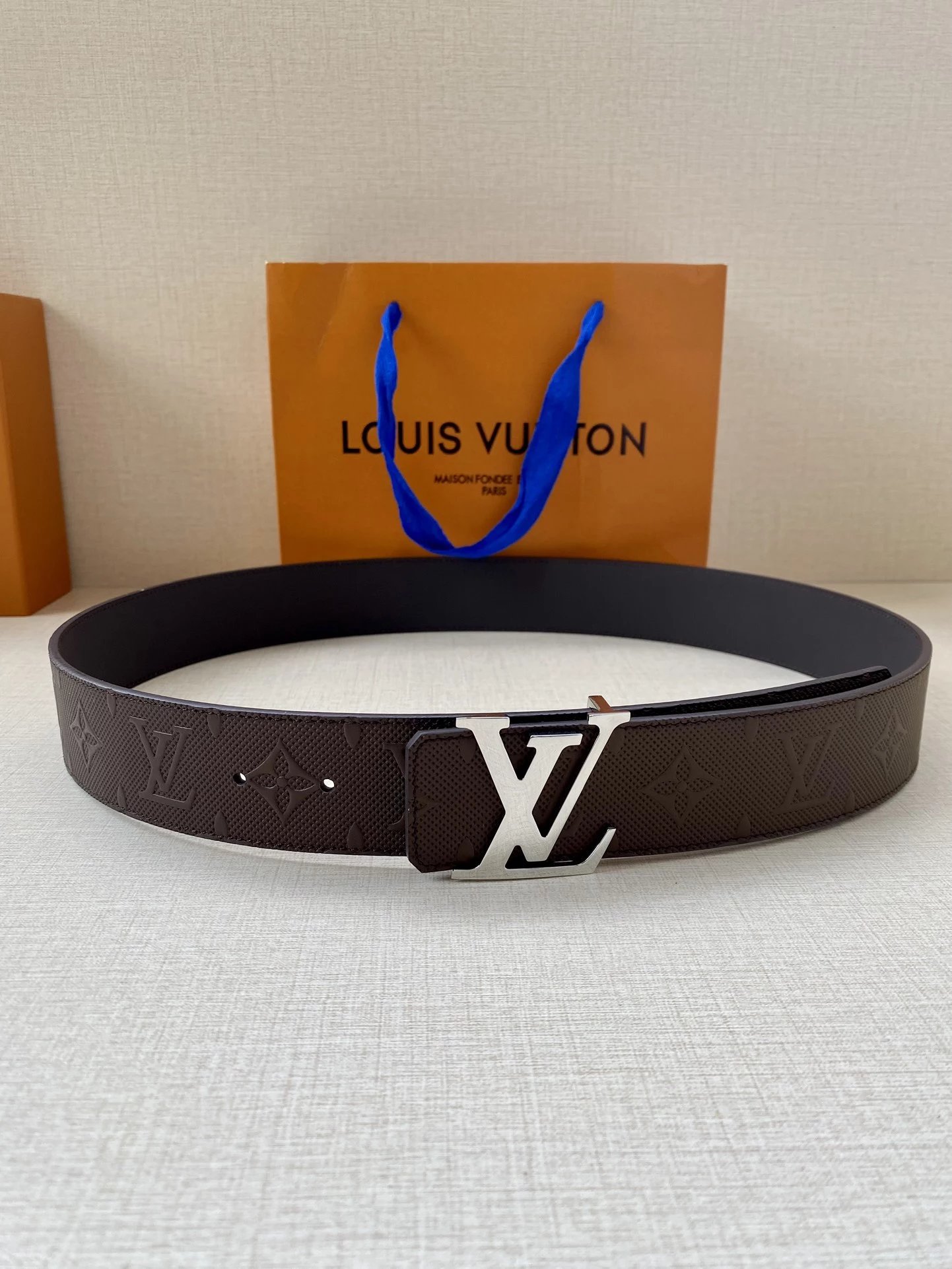 Louis Vuitton Reversible Monogram Canvas Belt with LV Twist Buckle Black / Beige Leather Belt - 3