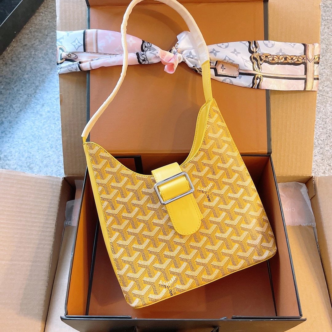 Goyard Saint-Louis PM Yellow Canvas Hobo Bag - 10