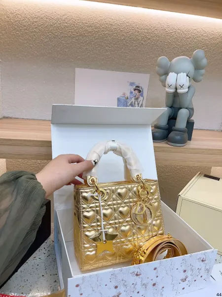 Dior Lady Gold Lamé Star Stud Handbag - 3