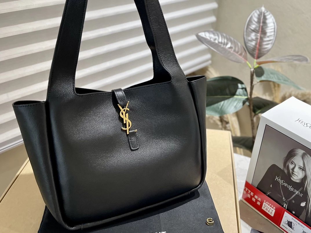 Saint Laurent Loulou Quilted Black Leather Chain Shoulder Bag - 14