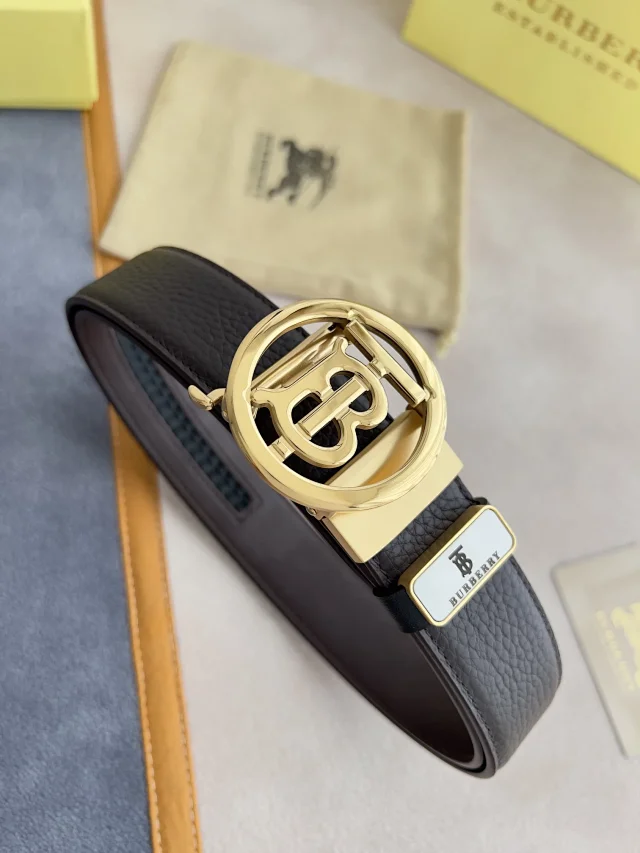 Burberry Belts Reversible leather belt with TB monogram buckle product detail image 11