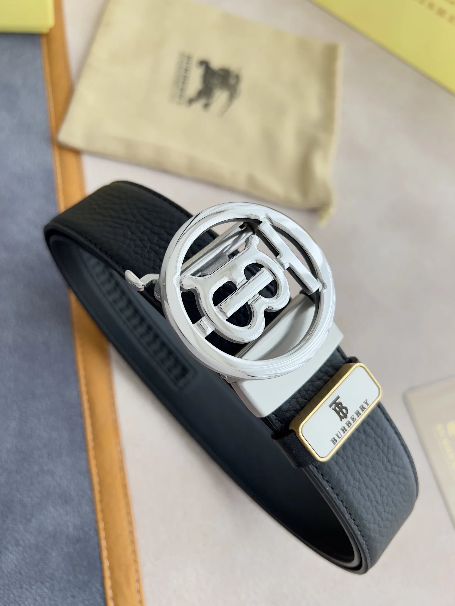 Burberry Monogram Circle Buckle Leather Belt Black - 11