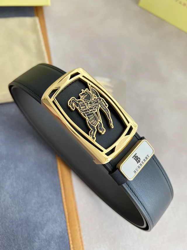 Burberry Belts Reversible leather belt with TB monogram buckle product detail image 7