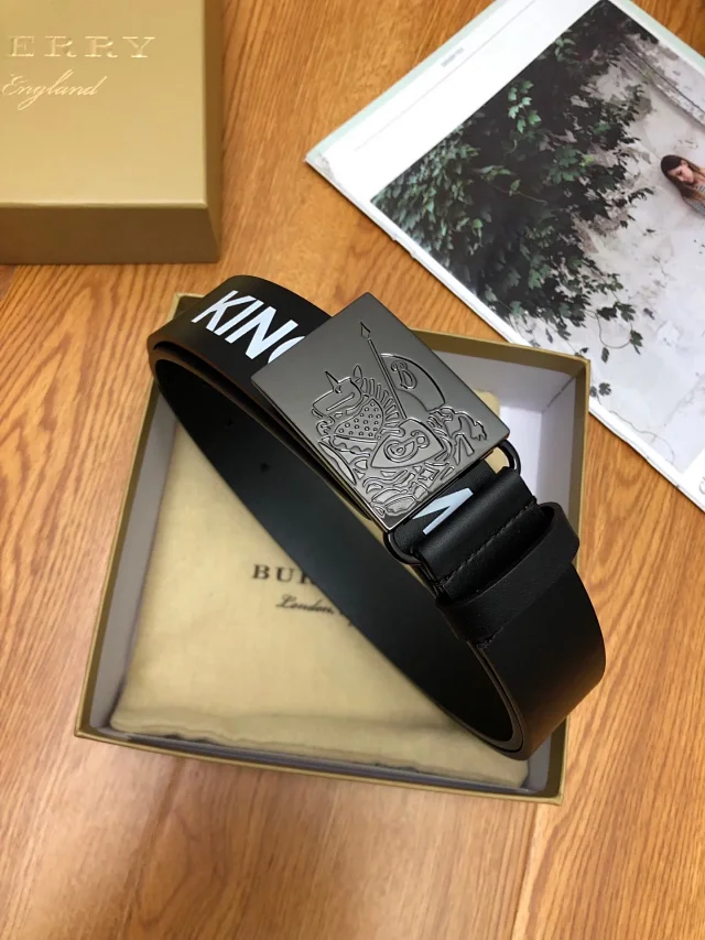 Burberry Belts Logo Buckle Belt product detail image 1