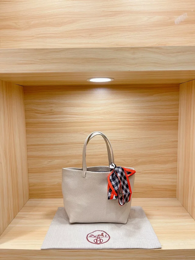 Hermès Handbags Pebbled Leather Tote Bag with Scarf Detail product detail image 8