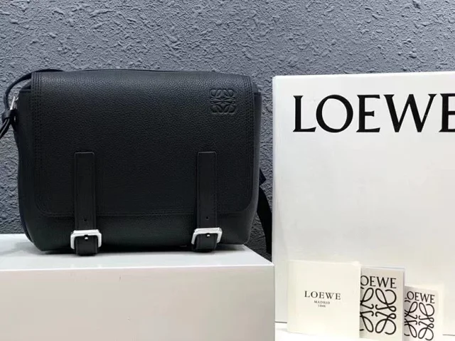 Loewe Crossbody Bags Military Messenger product detail image 13