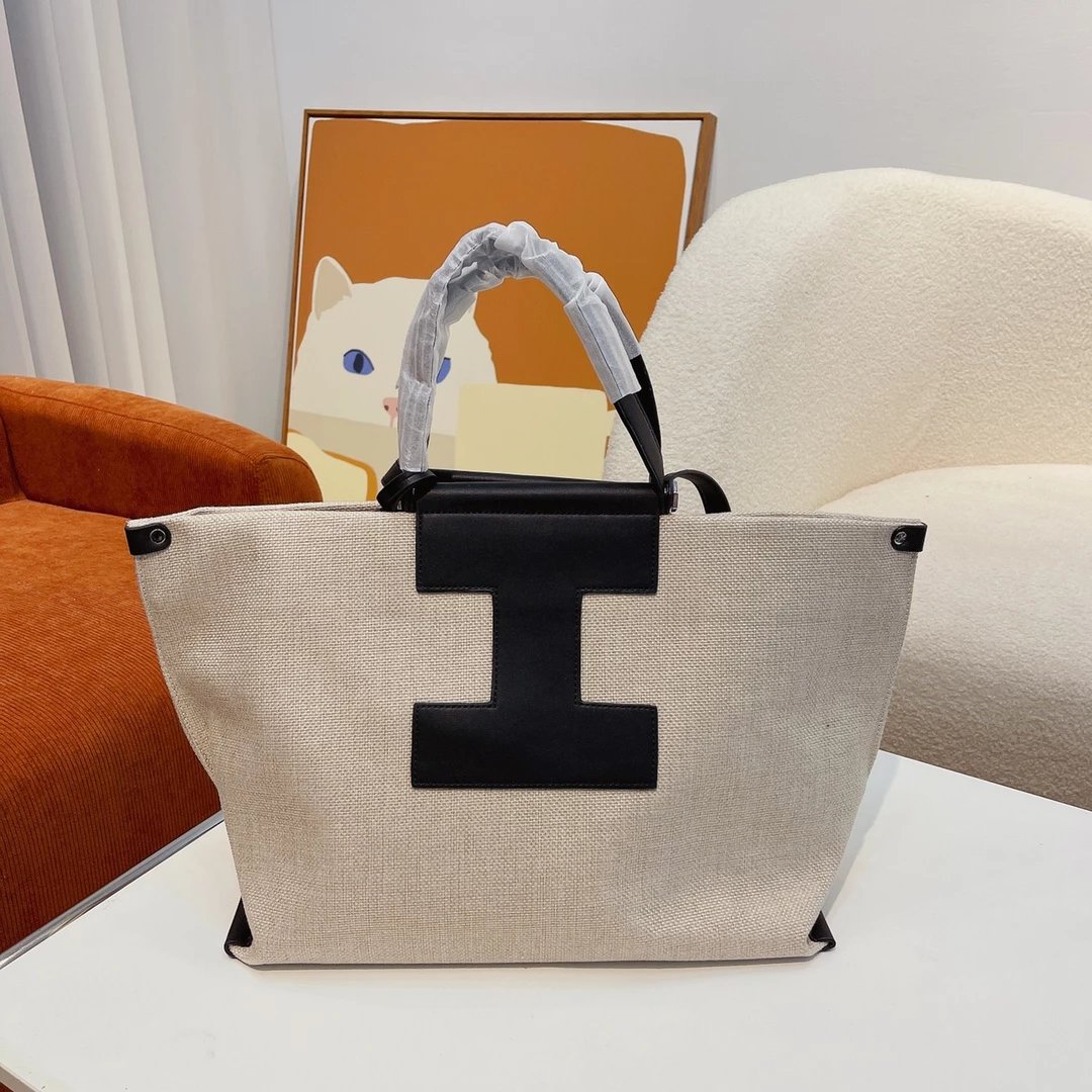 Off-White Diagonal Stripe Canvas Tote Bag White / Black - 13