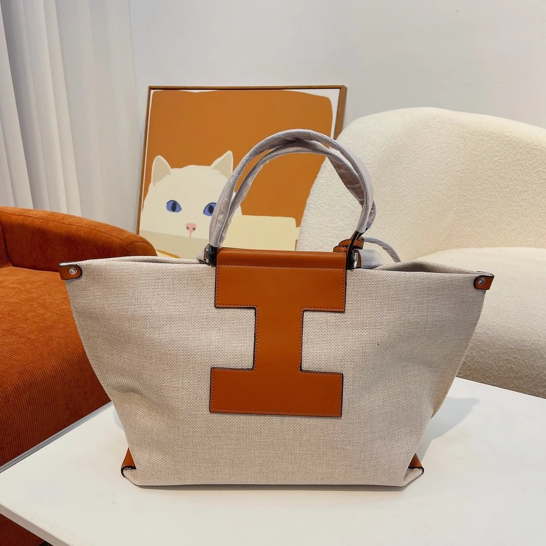 Off-White Diagonal Stripe Canvas Tote Bag White / Black - 12