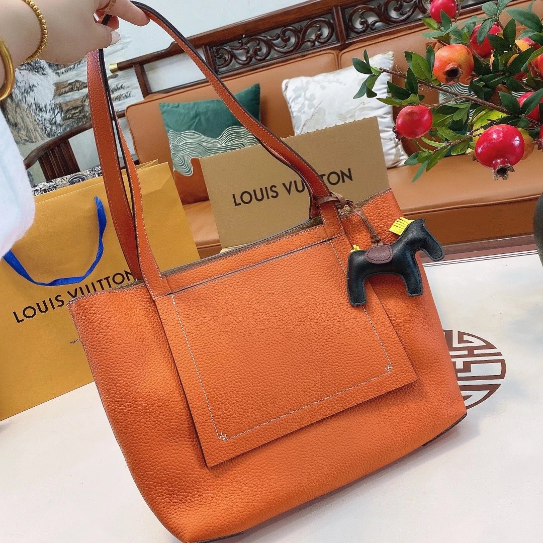 Louis Vuitton Epi Leather Tote Bag with Horse Charm in Tan - 15