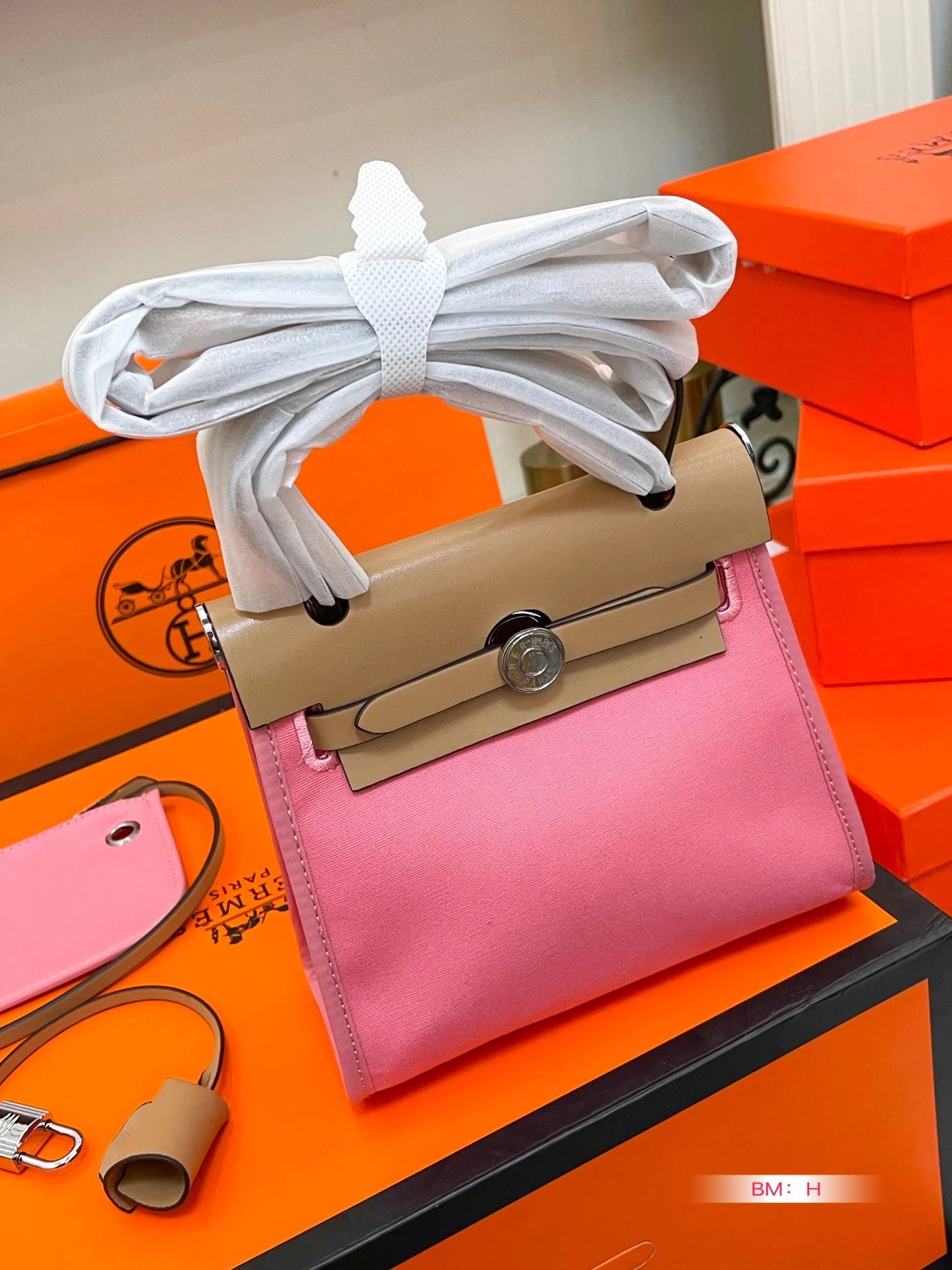 Louis Vuitton Epi Leather Tote Bag with Horse Charm in Tan - 9