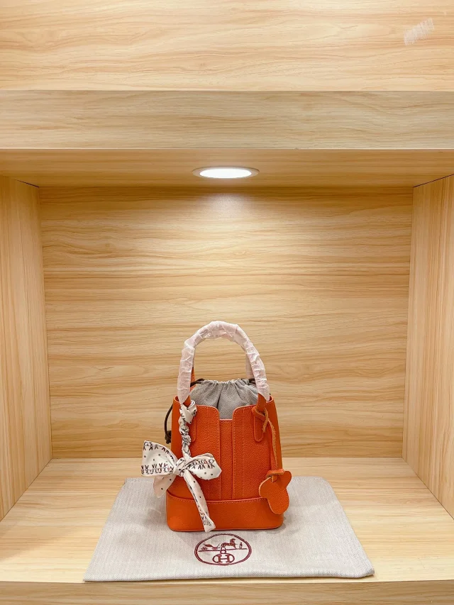 Hermès Handbags Pebbled Leather Tote Bag with Scarf Detail product detail image 13