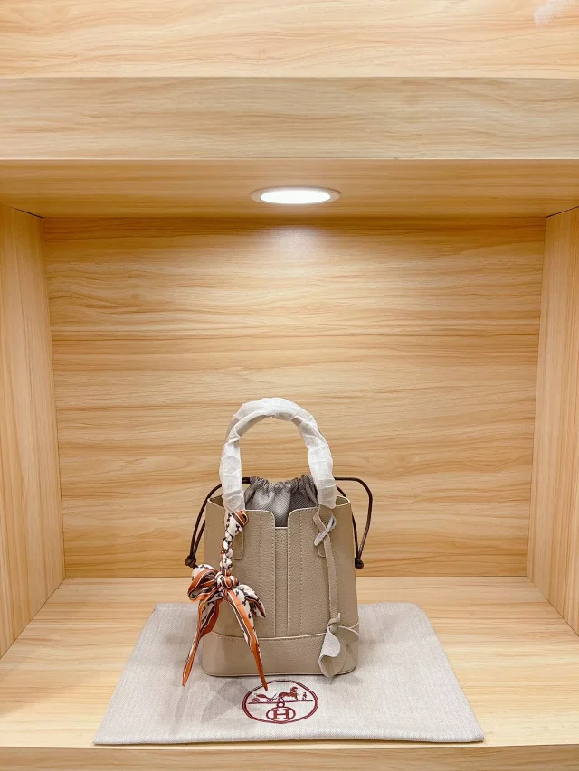 Hermès Handbags Pebbled Leather Tote Bag with Scarf Detail product detail image 10