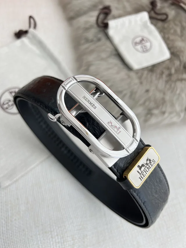 Hermès Belts Reversible H Buckle Belt product detail image 10