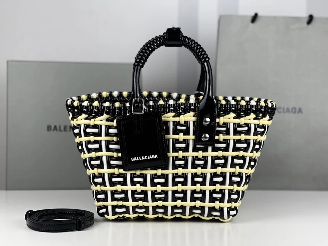 Balenciaga Hourglass Mini Black Quilted Chain Bag Shoulder Bags - 6