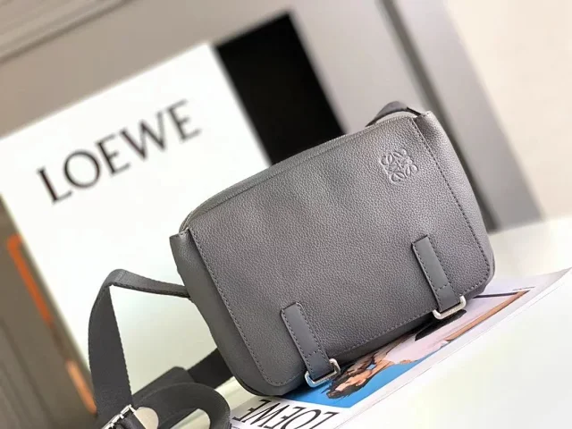 Loewe Crossbody Bags Military Messenger product detail image 3