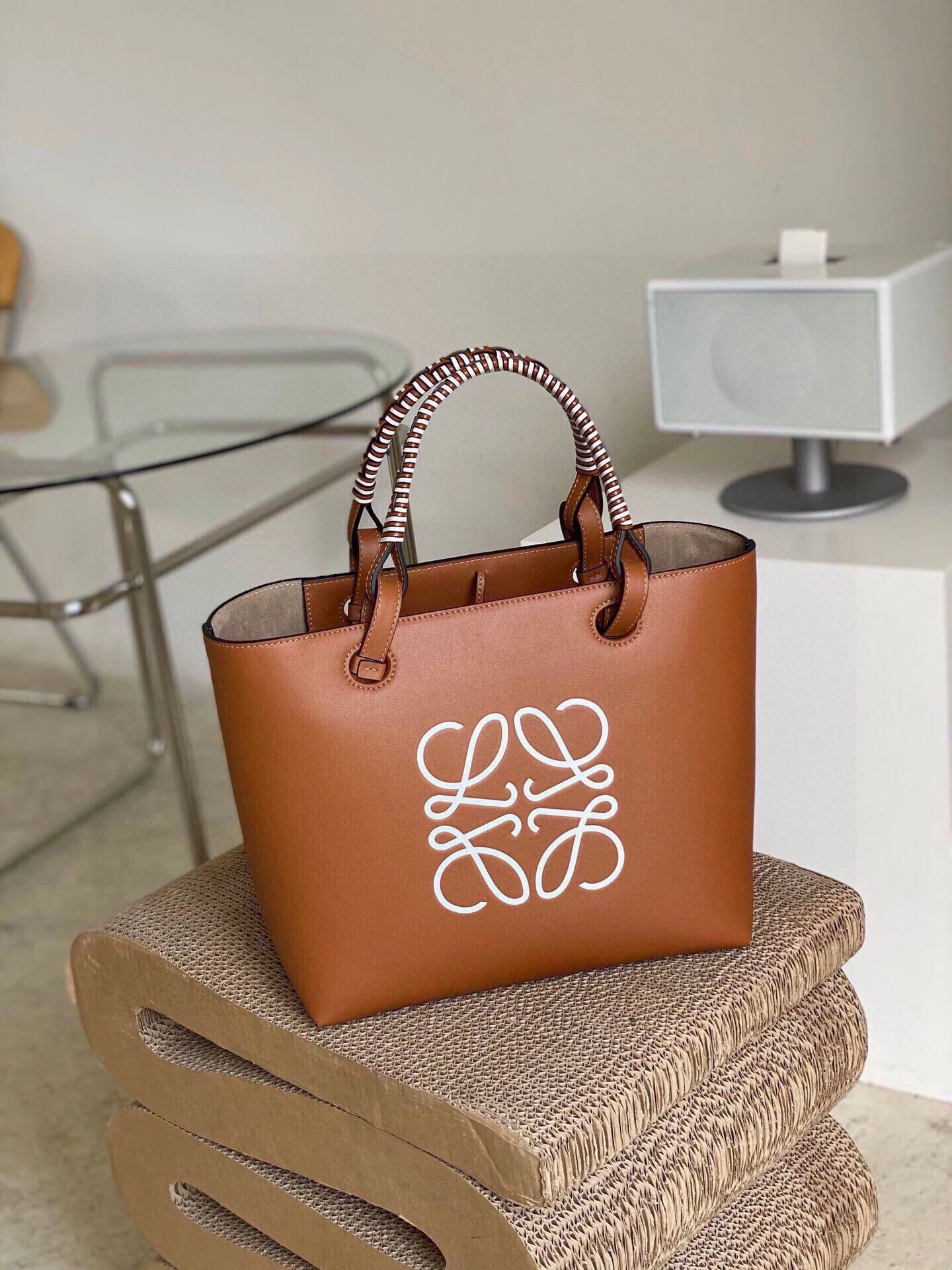 Loewe Puzzle Tote Mint Green Handbag Tote Bag - 4