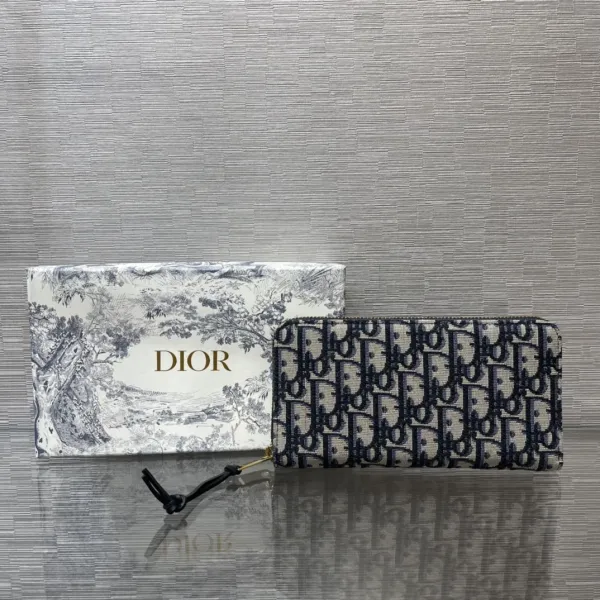 Dior Camera Bag Light Gray Embossed Christian Dior 1947 Crossbody Bag - 5
