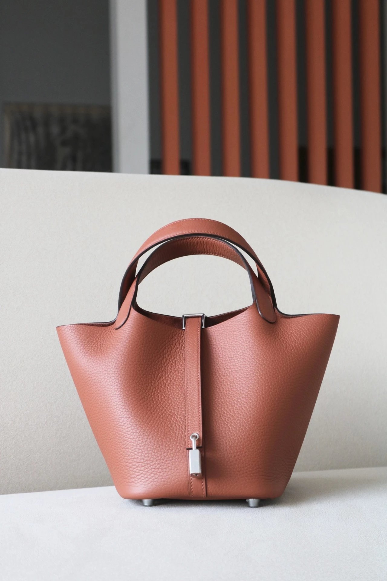 Hermès Picotin Lock 18 Navy Blue Togo Leather Bucket Bag Handbags - 10