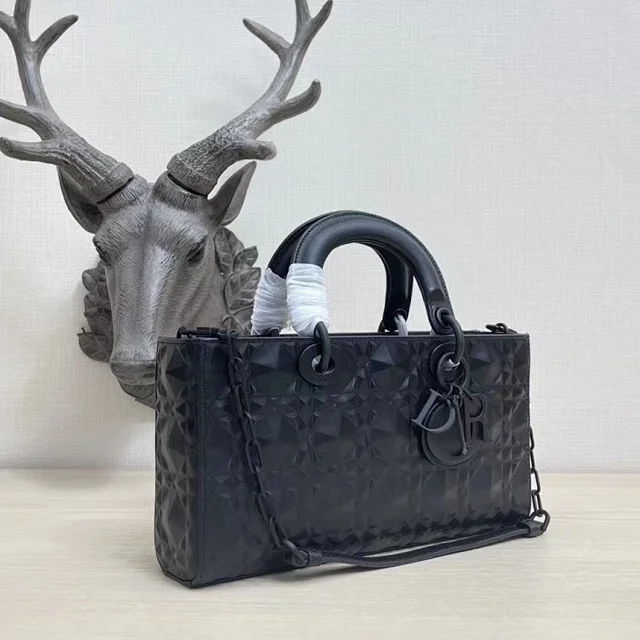 Dior Crossbody Bags Logo-Print Bag product detail image 10