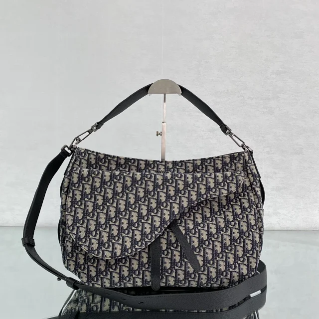 Dior Crossbody Bags Adjustable-strap flap bag product detail image 2