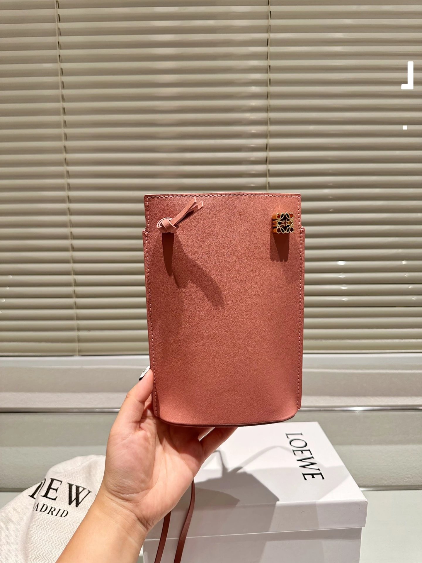Loewe Flamenco Bucket Bag Dusty Rose Leather Crossbody Bag