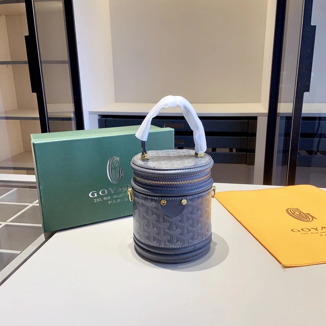 Goyard Saint Louis Mini Bucket Bag Green Canvas - 2