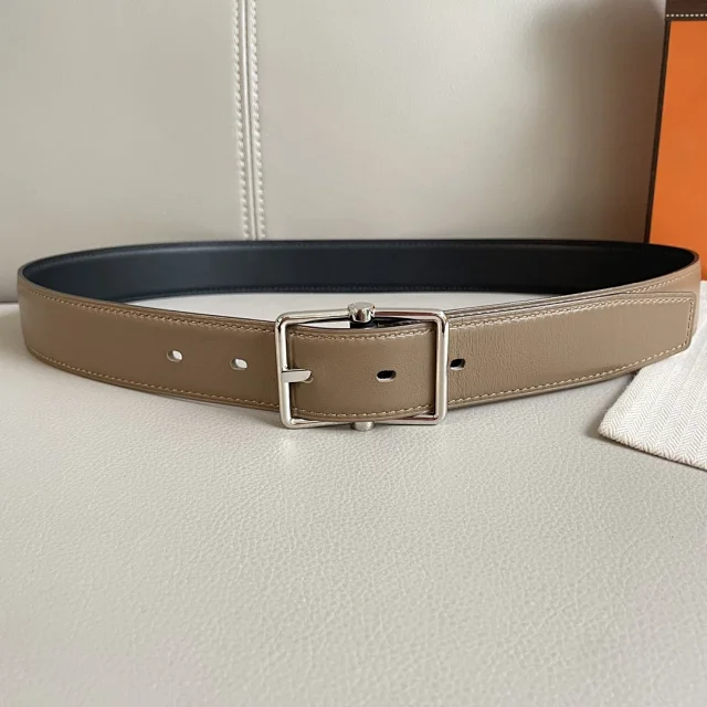 Hermès Belts Reversible leather belt with interchangeable buckle product detail image 4