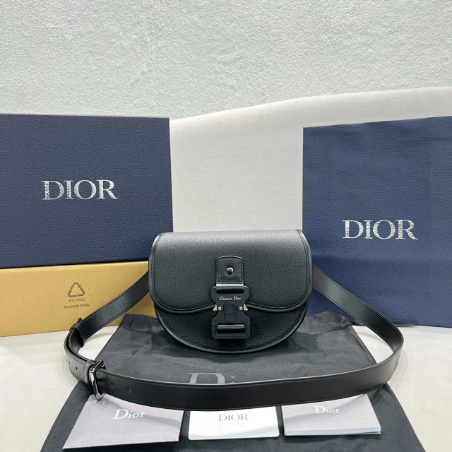 Dior Crossbody Bags Adjustable-strap flap bag product detail image 1