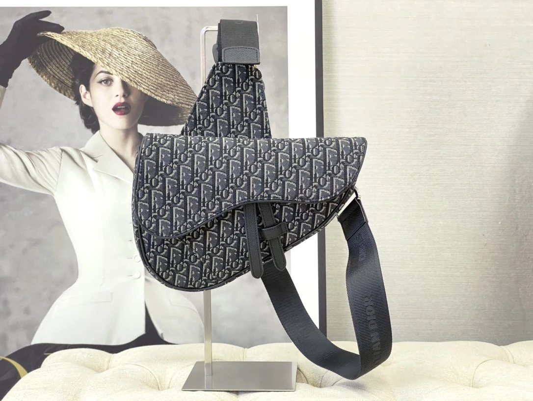 Dior Saddle Bag Black Grained Leather Crossbody Bag - 8
