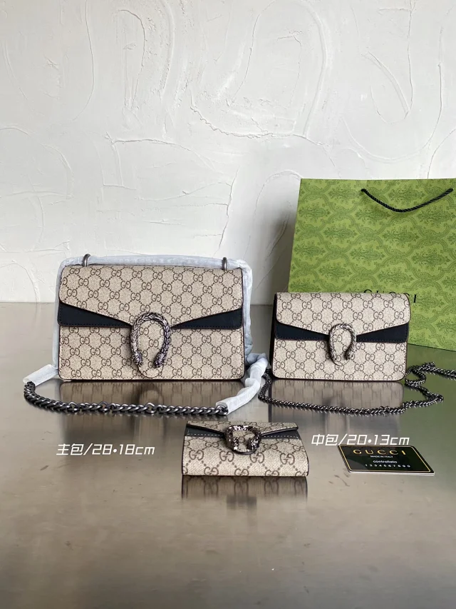 Gucci Handbags Monogram chain-strap flap bags product detail image 1