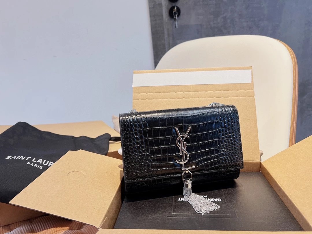 Saint Laurent Monogram Envelope Clutch Pale Yellow Leather Handbag Clutches - 7