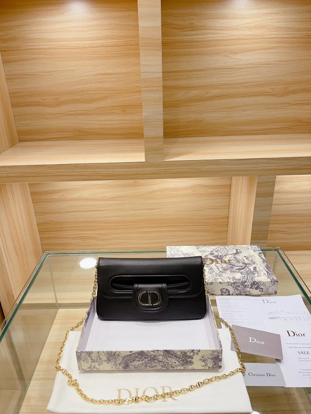 Dior Shoulder Bags Curved Top-Handle Bag product detail image 12