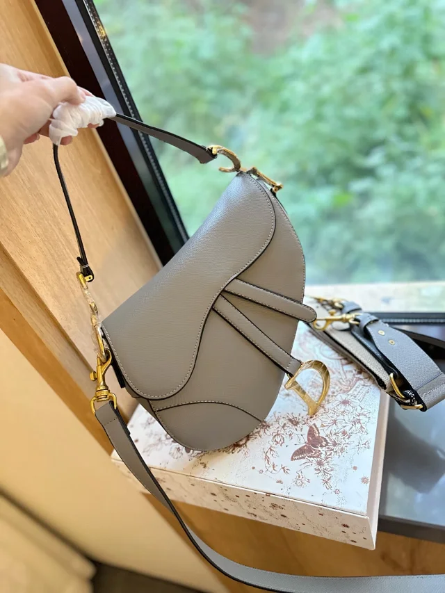 Dior Shoulder Bags Saddle Bag product detail image 1