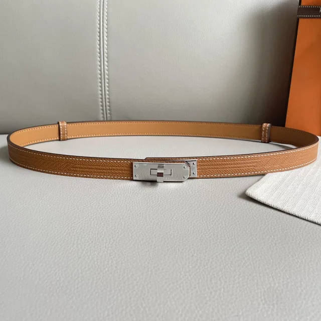 Hermès Belts Reversible leather belt with assorted buckle styles product detail image 11