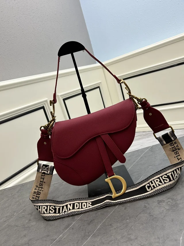 Dior Crossbody Bags Adjustable-strap flap bag product detail image 15