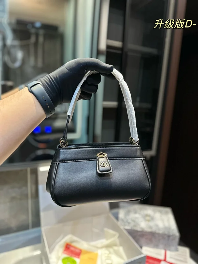 Dior Handbags Top-Handle Handbag product detail image 9