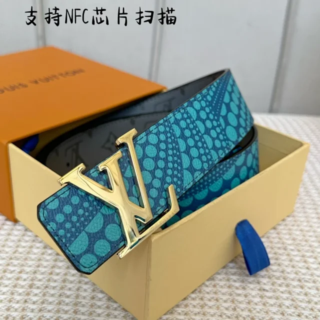 Louis Vuitton Belts LV Initials Buckle, Textured Leather product detail image 14