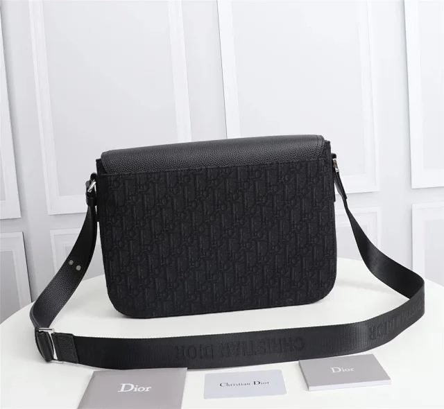 Dior Crossbody Bags Adjustable-strap flap bag product detail image 7