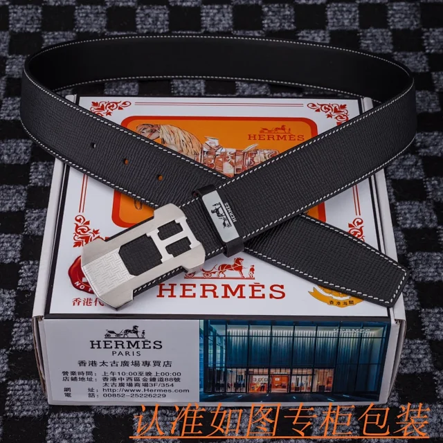 Hermès Belts Reversible H Buckle Belt product detail image 12