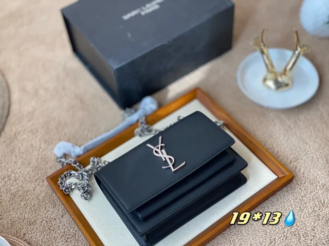 Saint Laurent Crossbody Bags Chain-Strap Flap Bag product detail image 6