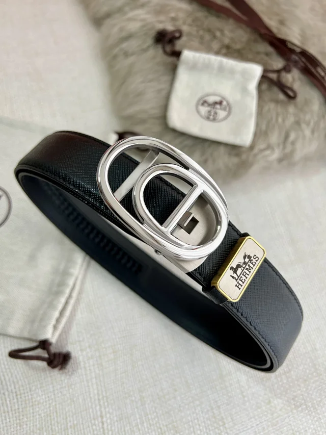 Hermès Belts Reversible leather belt with interchangeable buckle product detail image 15